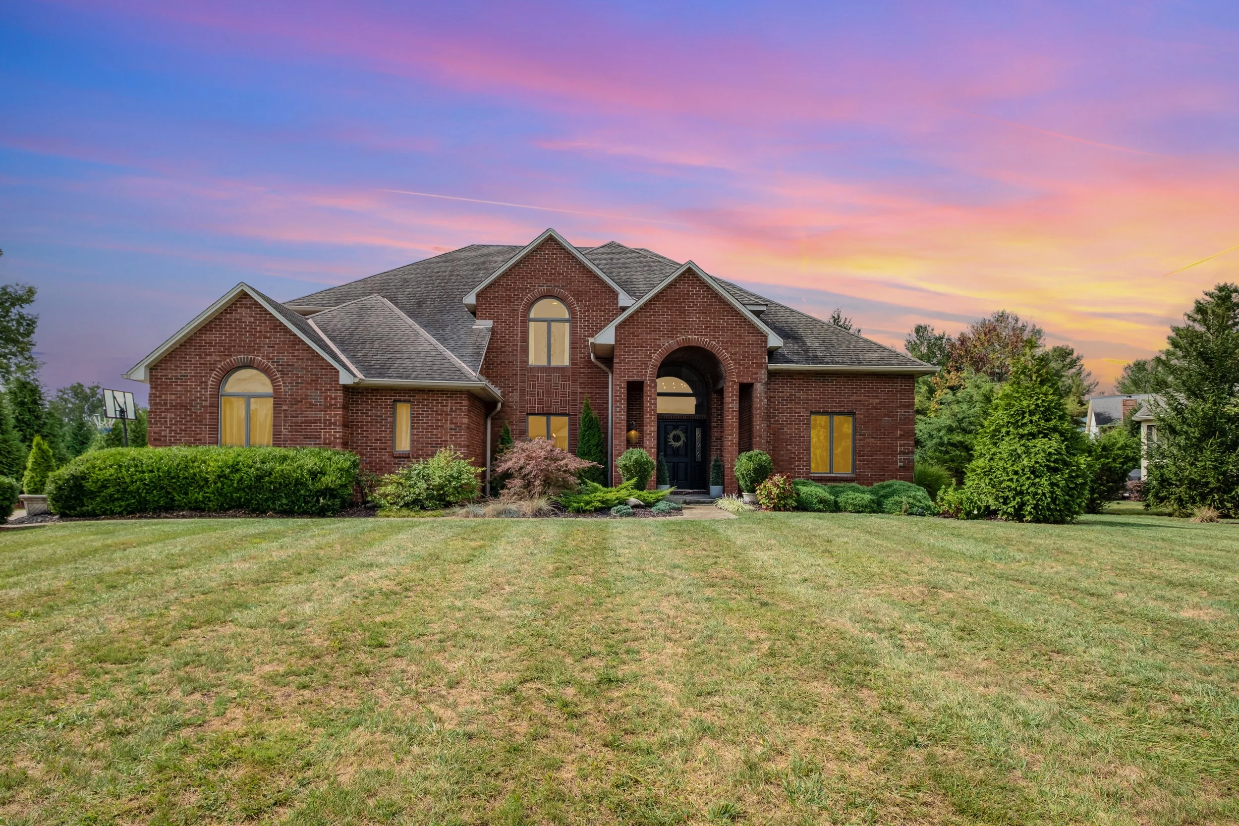 933 Country Club Drive01-Edit-2.jpg