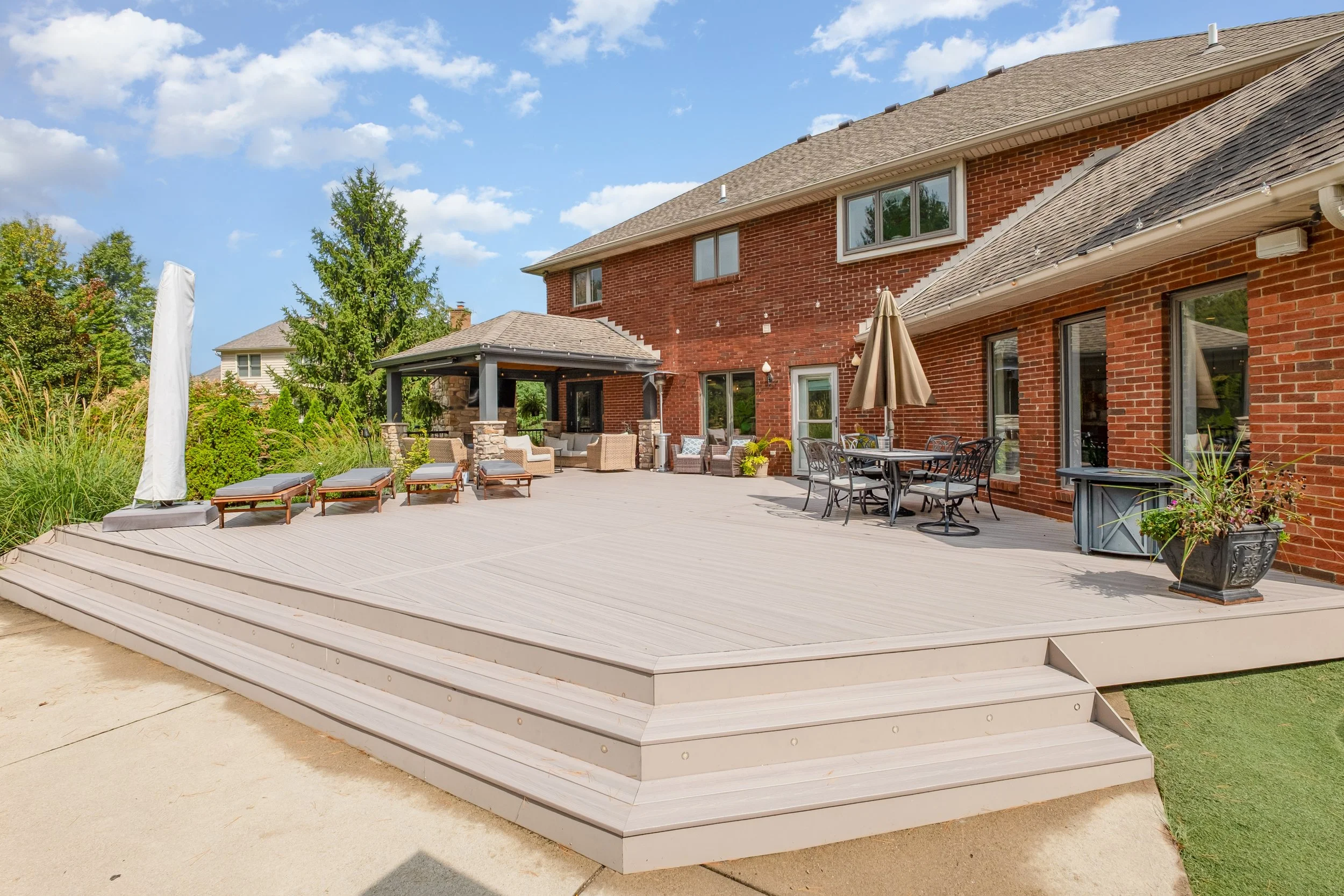 933 Country Club Drive06-Edit.jpg