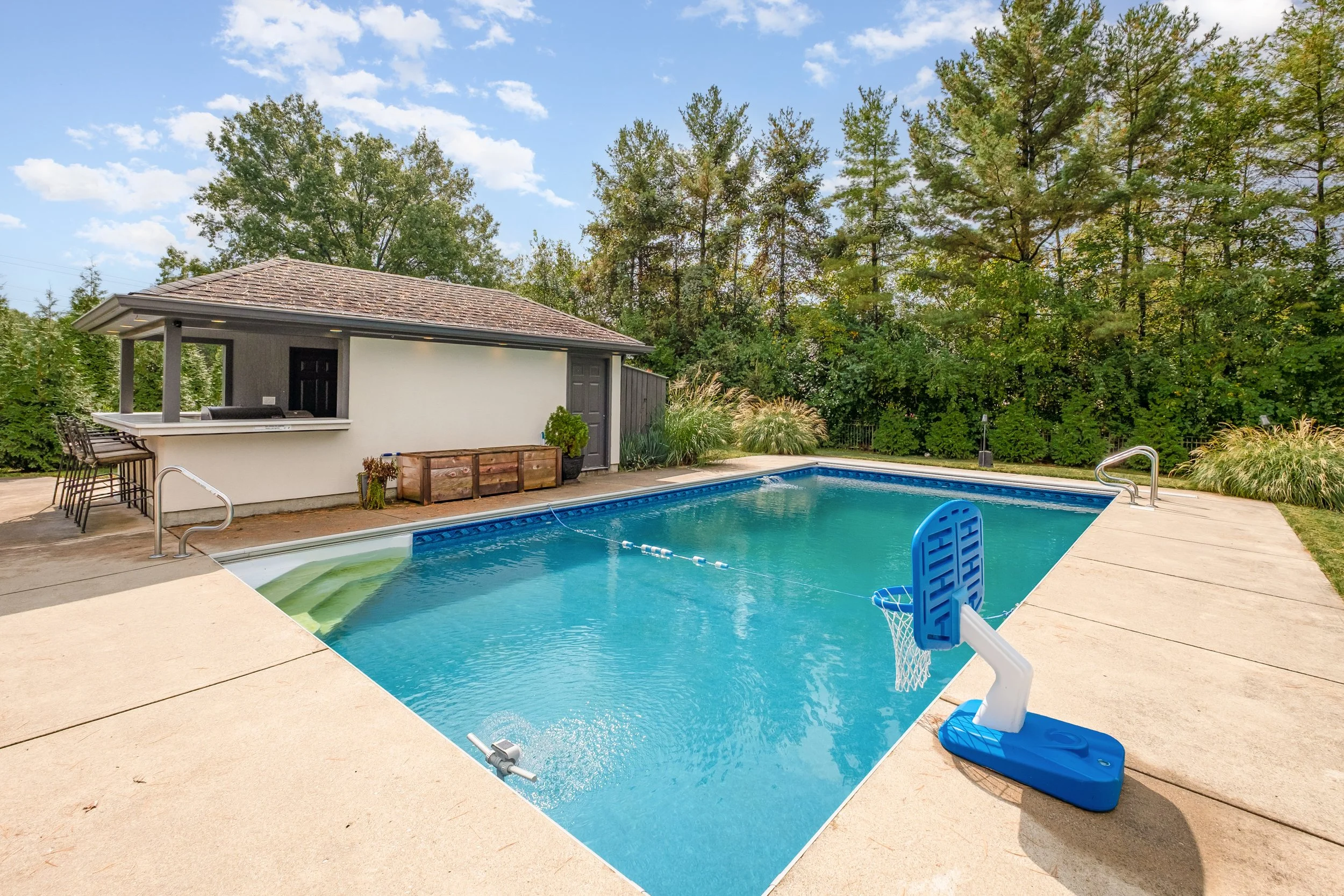 933 Country Club Drive07-Edit.jpg