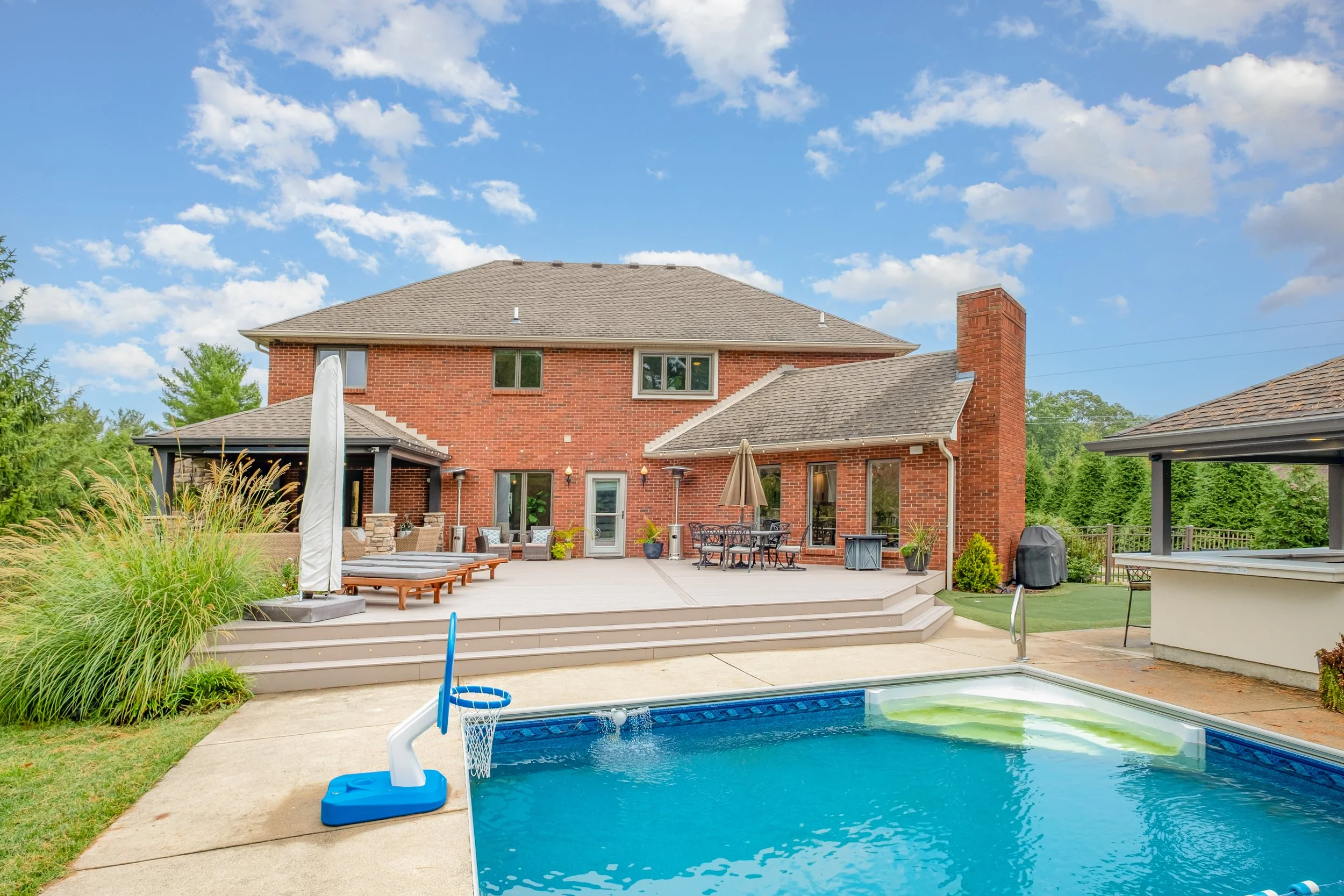 933 Country Club Drive15-Edit.jpg