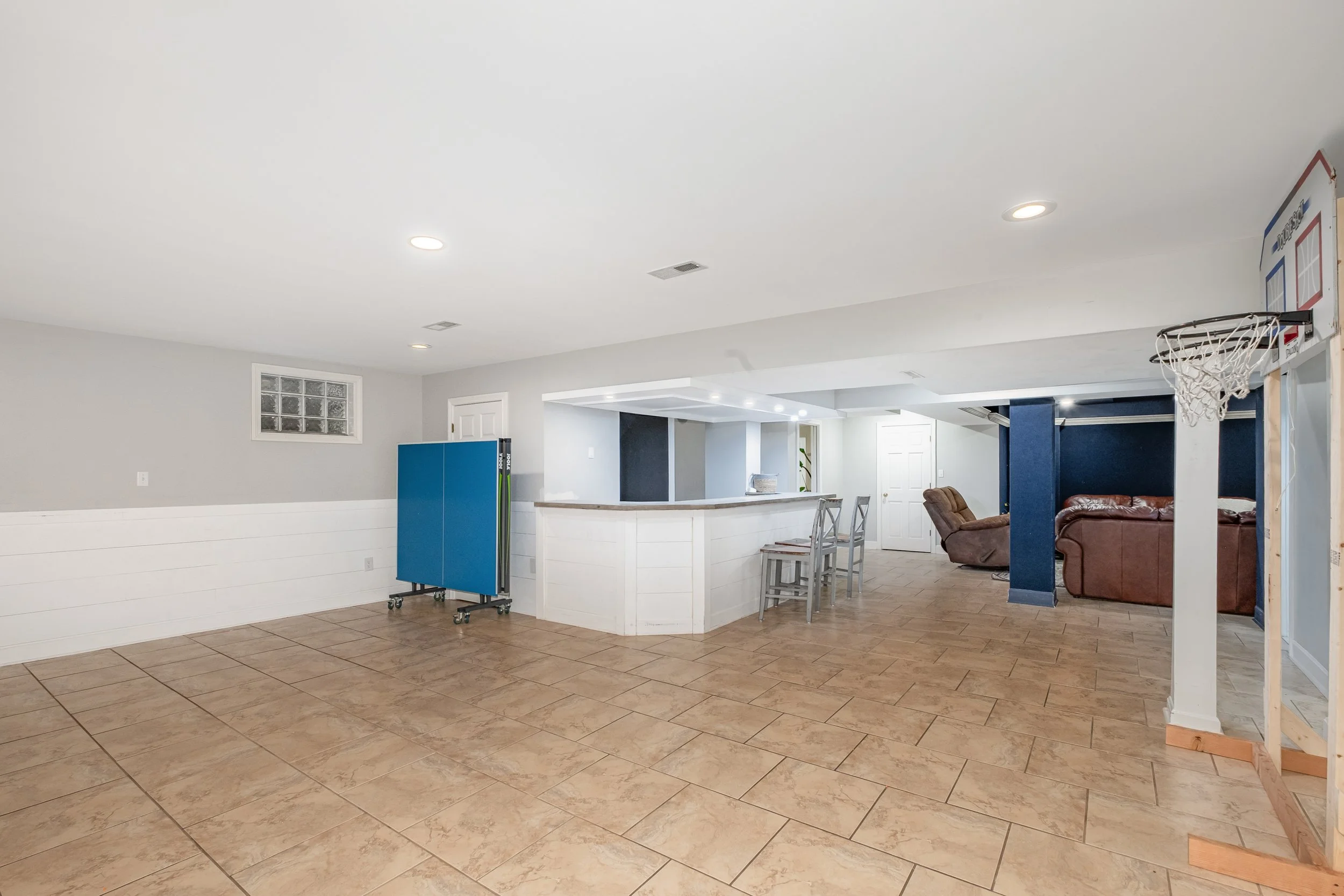 933 Country Club Drive86-Edit.jpg