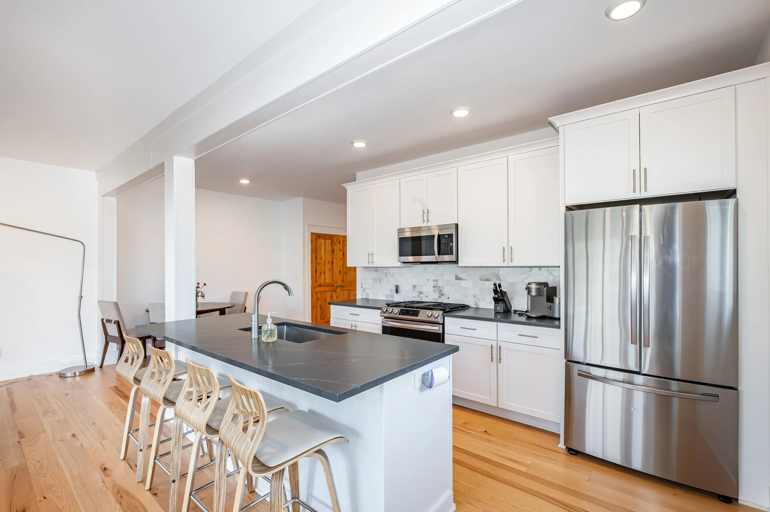383 Manhattan Boulevard17-Edit.jpg