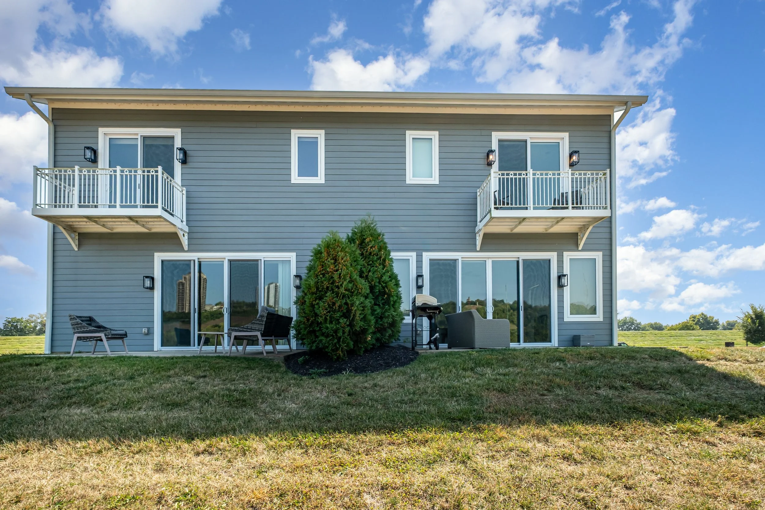 383 Manhattan Boulevard67-Edit.jpg
