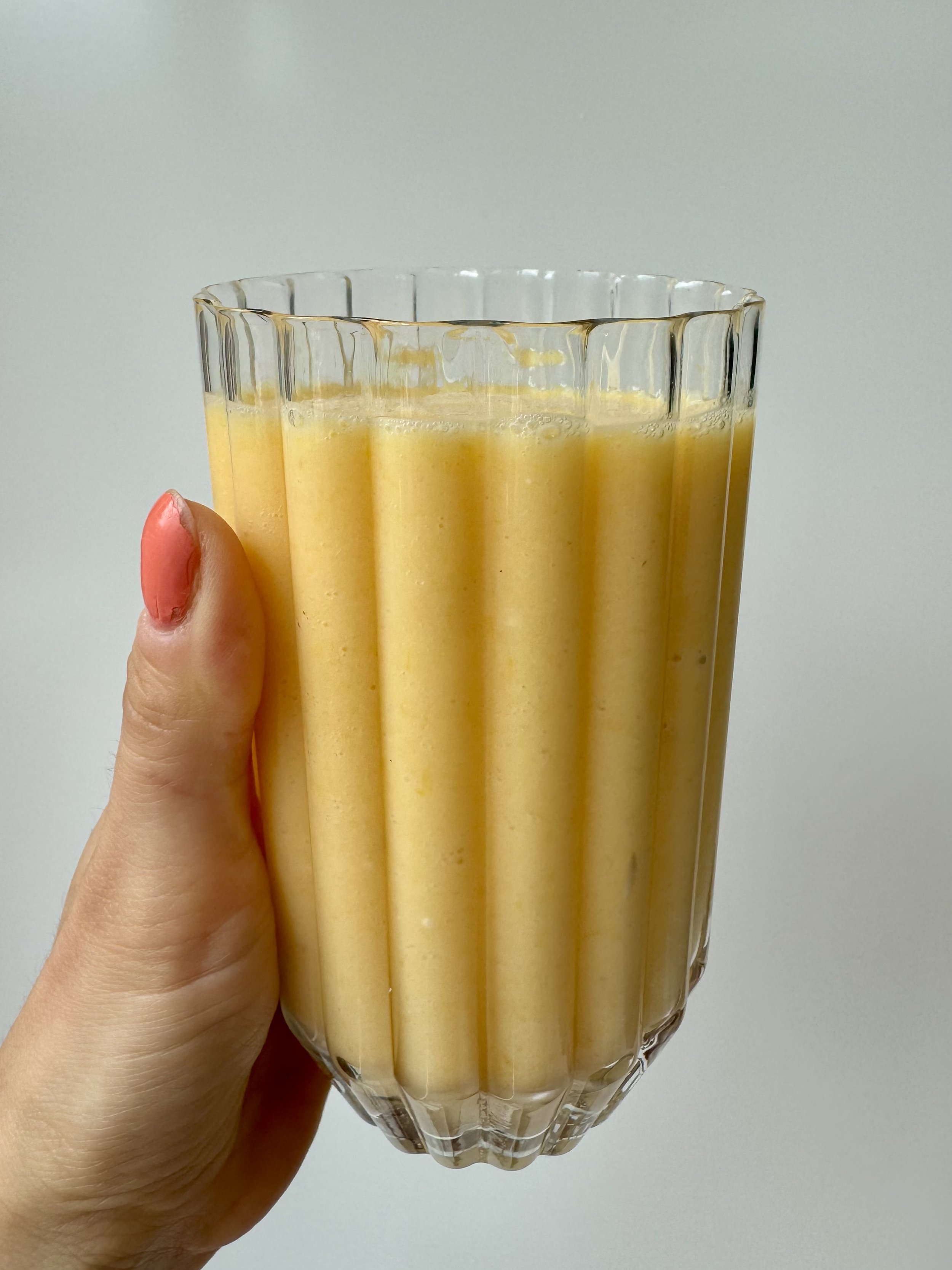 Baby led weaning healthy, no sugar added orange dreamsicle smoothie with vitamin a, vitamin c, protein, potassium, calcium and SO delicious!