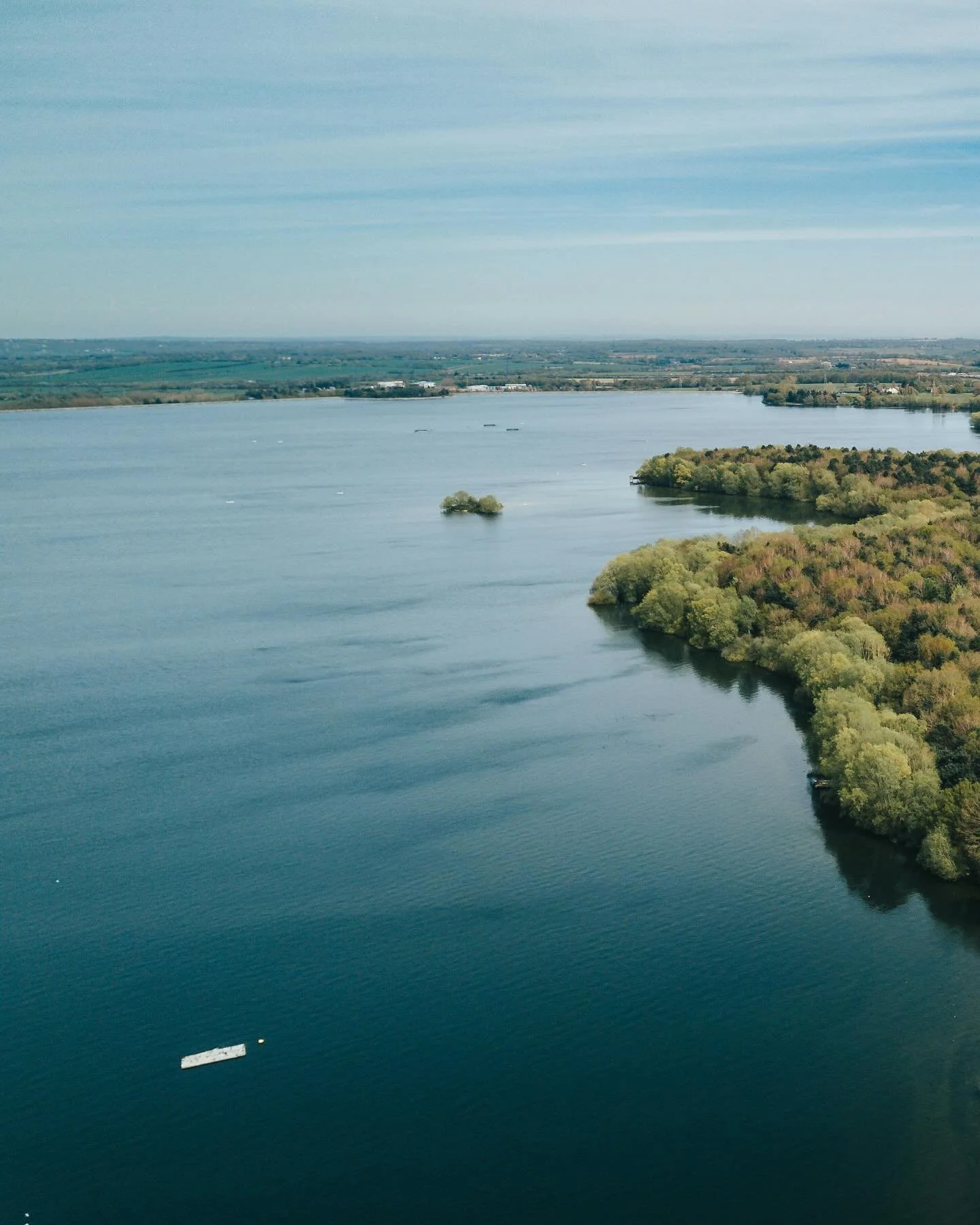 Love coming to this place, looking forward to getting a boat and fishing here in the summer.
#hanningfieldreservoir #naturereserve #essex #fishing #dji #mavicpro