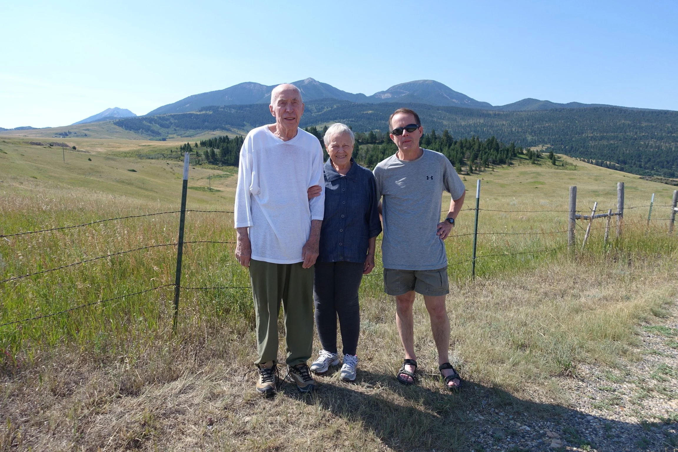 Doug Payne (right) with his parents, Thomas and Shirley, on Swingley Road