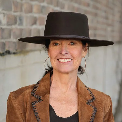 Carlye Cook - Headshot