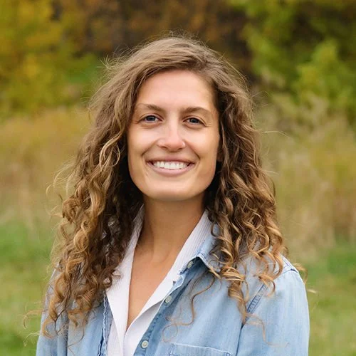 Kara Deeter Headshot