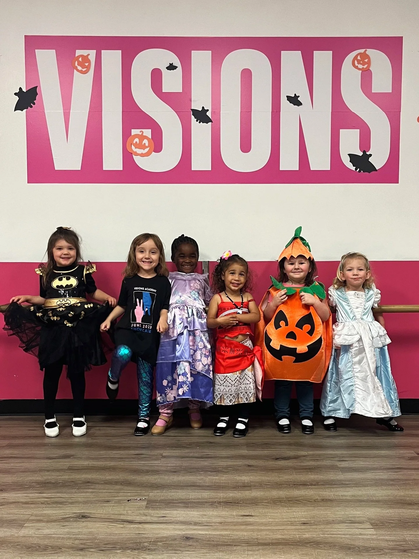 IT&rsquo;S DRESS UP WEEK AT VISIONS!!! 👻🎃
