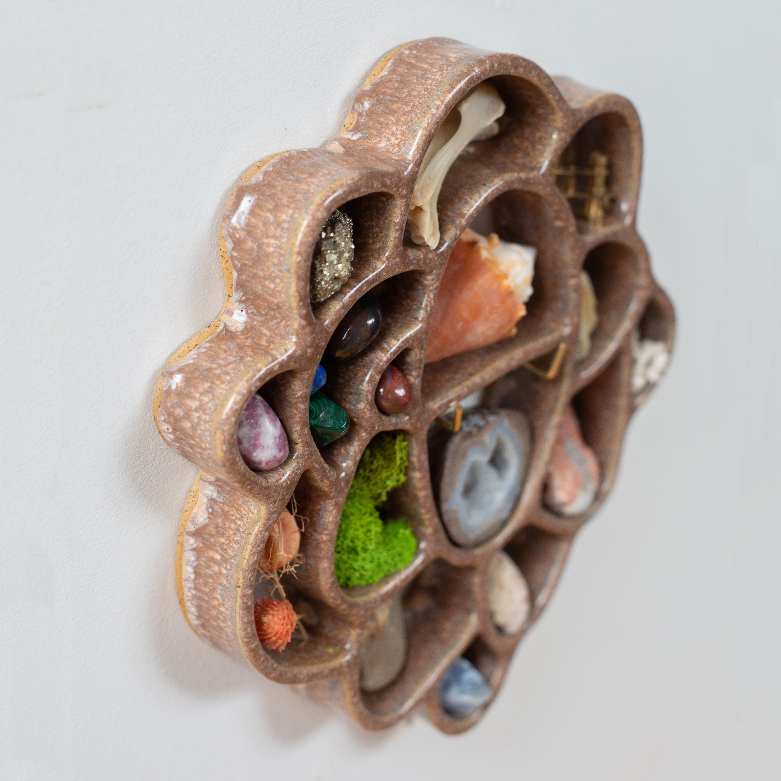 shelf 33.3.jpg