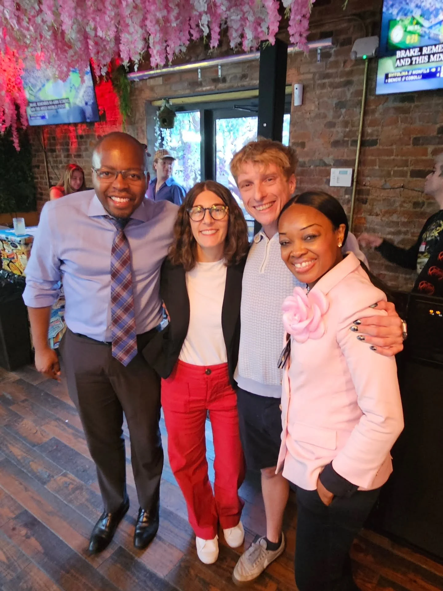 I stand with pride, as a legislator, as an ally, and as a member of @ohiopride_ . If we work together we can legislate for a safe and inclusive future for ALL Ohioans.

#lgbt🌈 #diversity #love  #ohio #karenbrownleeohio
