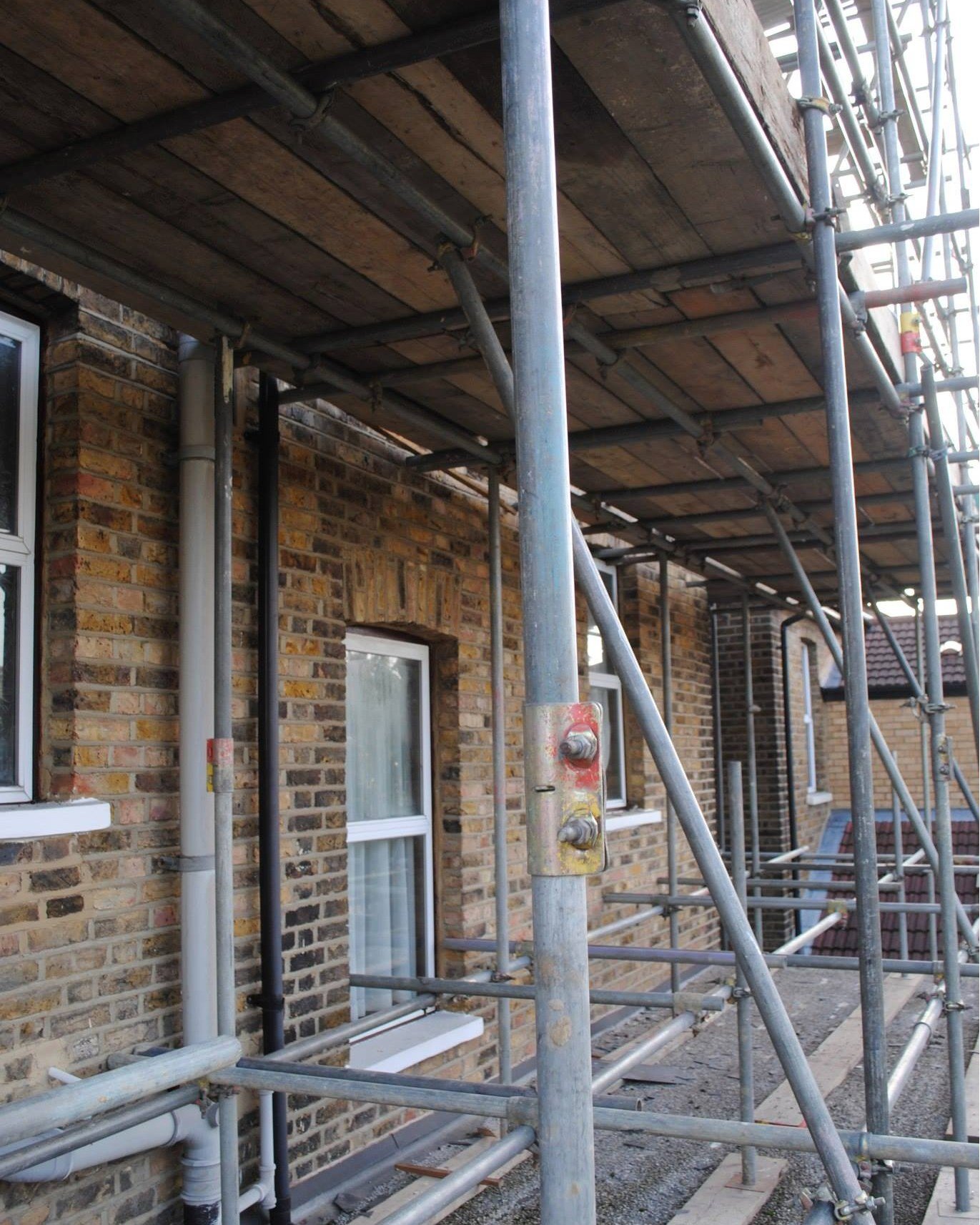 ποΈ Loft Conversion in Progress - Extra Space, Smart Investment! ποΈ
We’re up top today! π§±π¨
Our team at Mammoth Design and Build is hard at work on this ongoing loft conversion in North London turning unused attic space into a bright, func