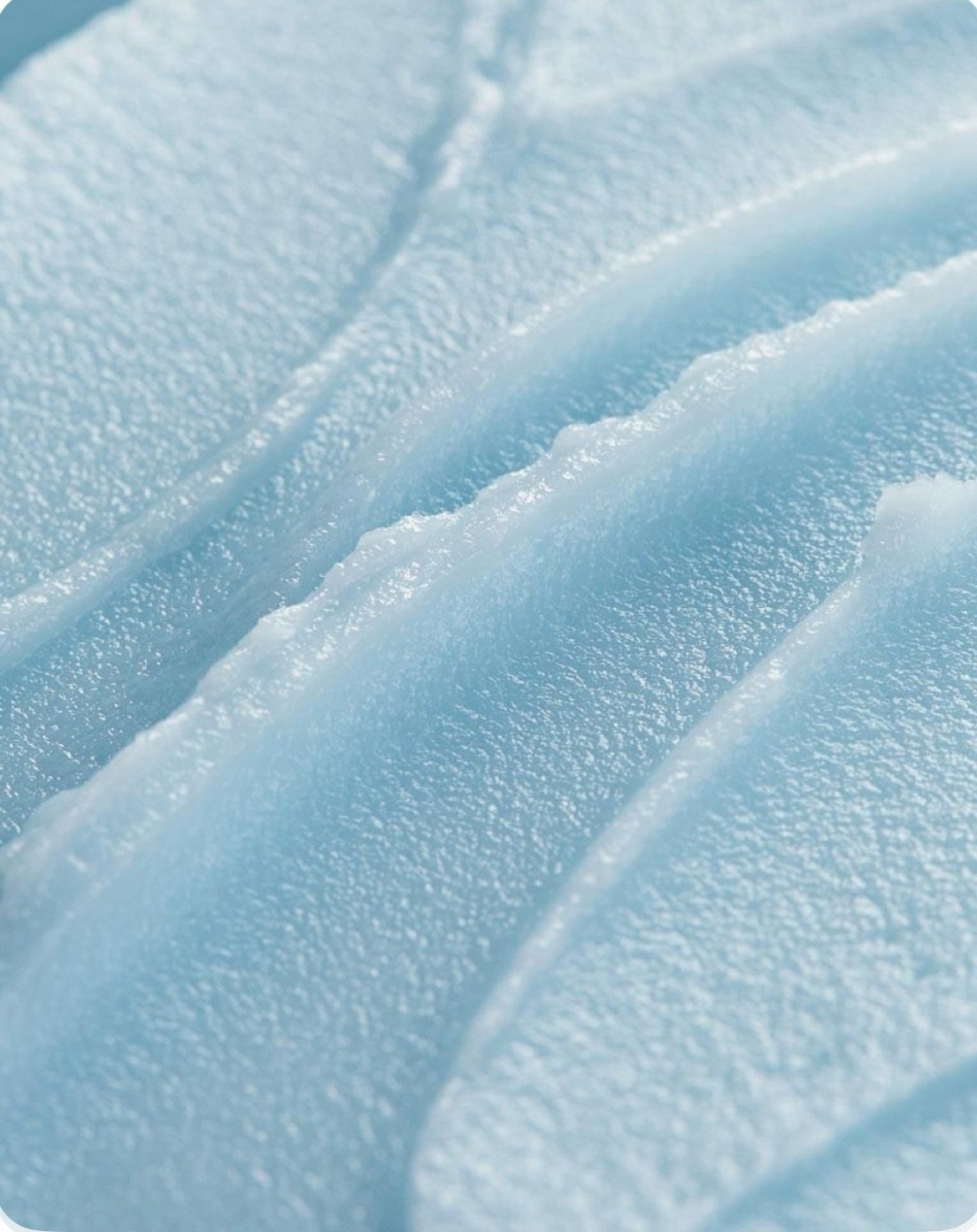 Avui trio respirar.

Blau hielo.
Aporta calma, frescor i lleugeresa mental.

Els BEE&rsquo;s s&oacute;n arrecades modulars, fetes amb PLA vegetal i aro d&rsquo;acer inoxidable 316.
Per portar-les tot el dia sense notar-les.