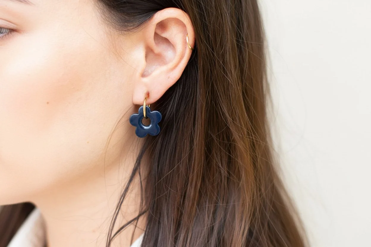 BEE-navy blue-modelo.jpg