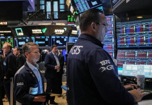 US stocks end at records, completing comeback from tariff rout