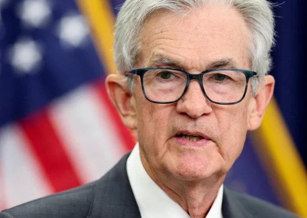 US Fed’s Powell, citing jobs risk, opens door to interest rate cuts but doesn’t commit