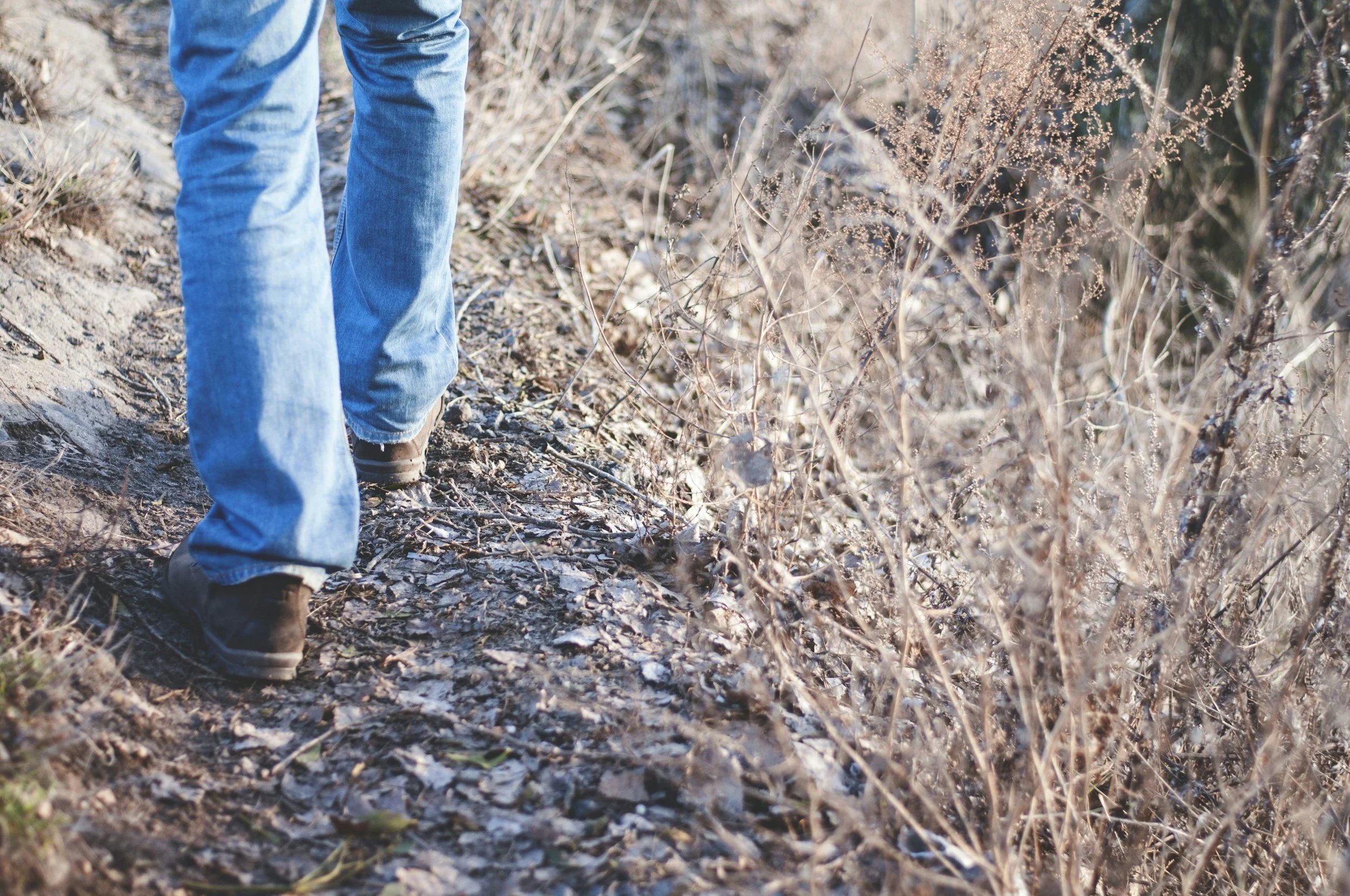 Grounding techniques to manage anxiety and stress