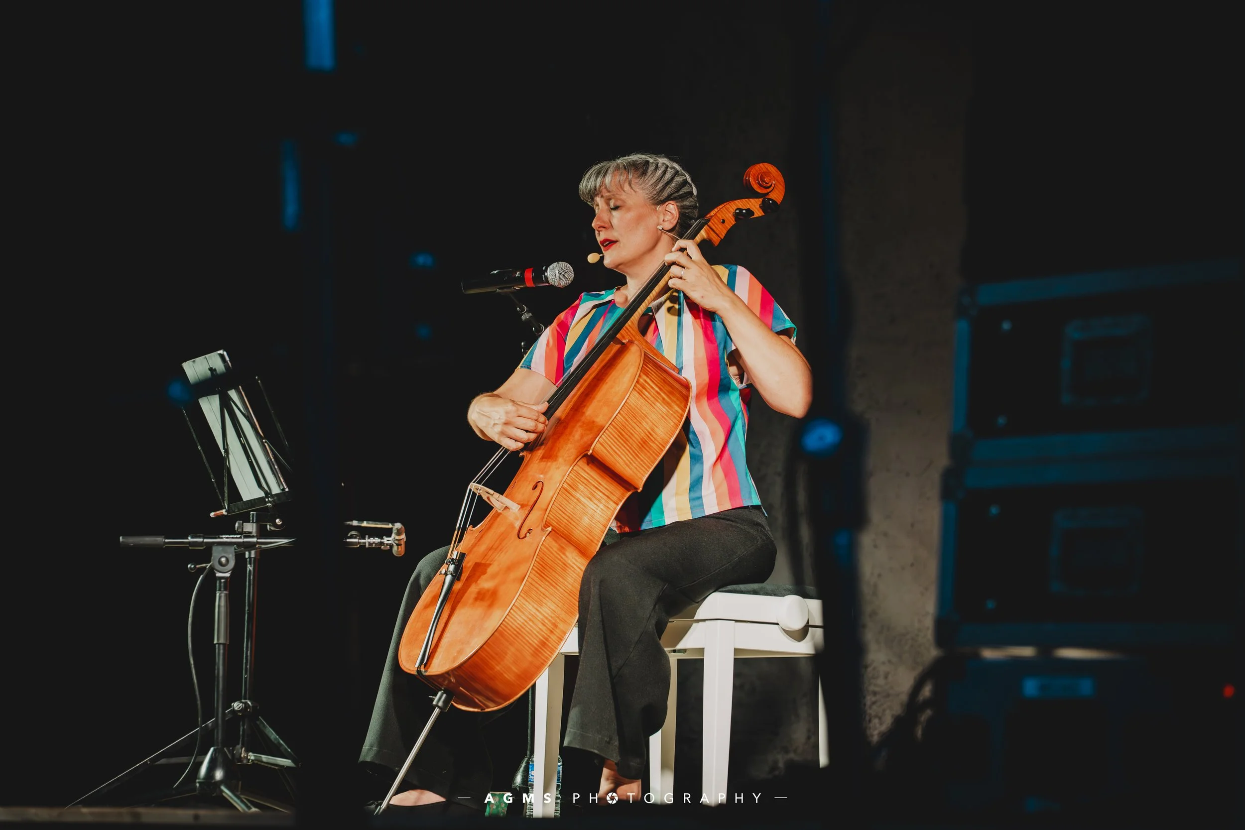 Festival off - concert de Delphine Fournier au chapeau