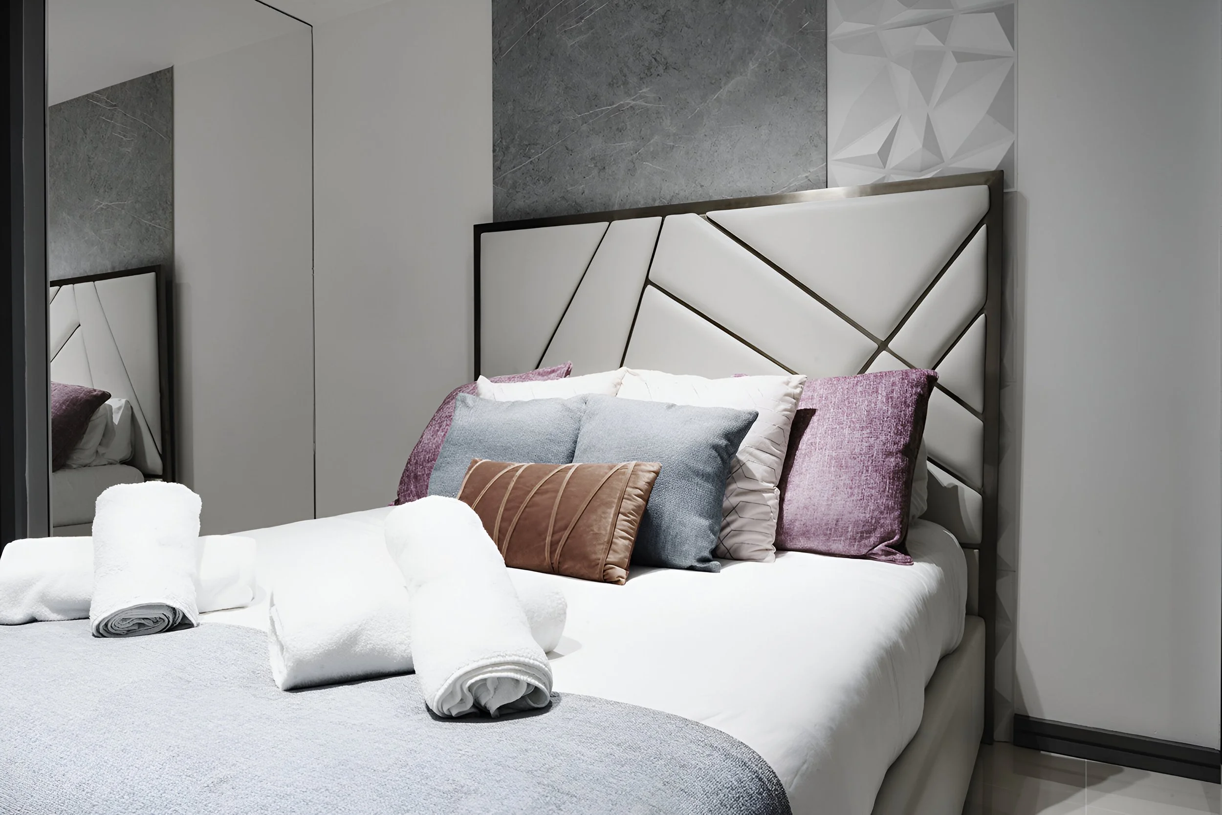 St Martins UrbanLifeRentals-30.jpg