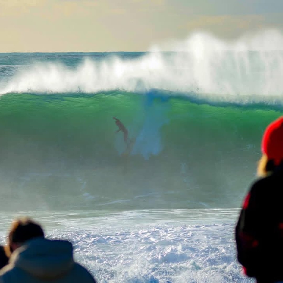 Un hiver sans cocotiers mais rempli de belles sessions en surf ou en windsurf 🙌
Maintenant place aux temp&eacute;ratures plus cl&eacute;mentes qui riment souvent avec petites conditions ! 

Merci &agrave; @pictureorganicclothing de me garder au chau