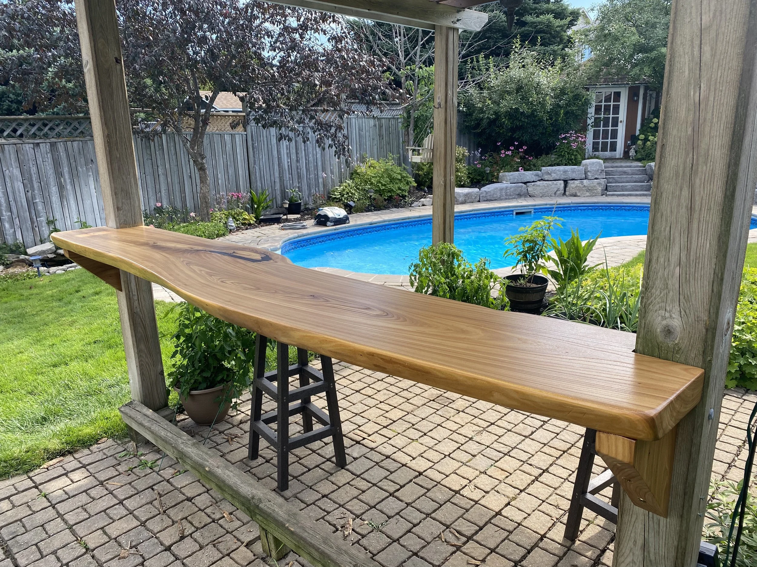 pool bar.jpg