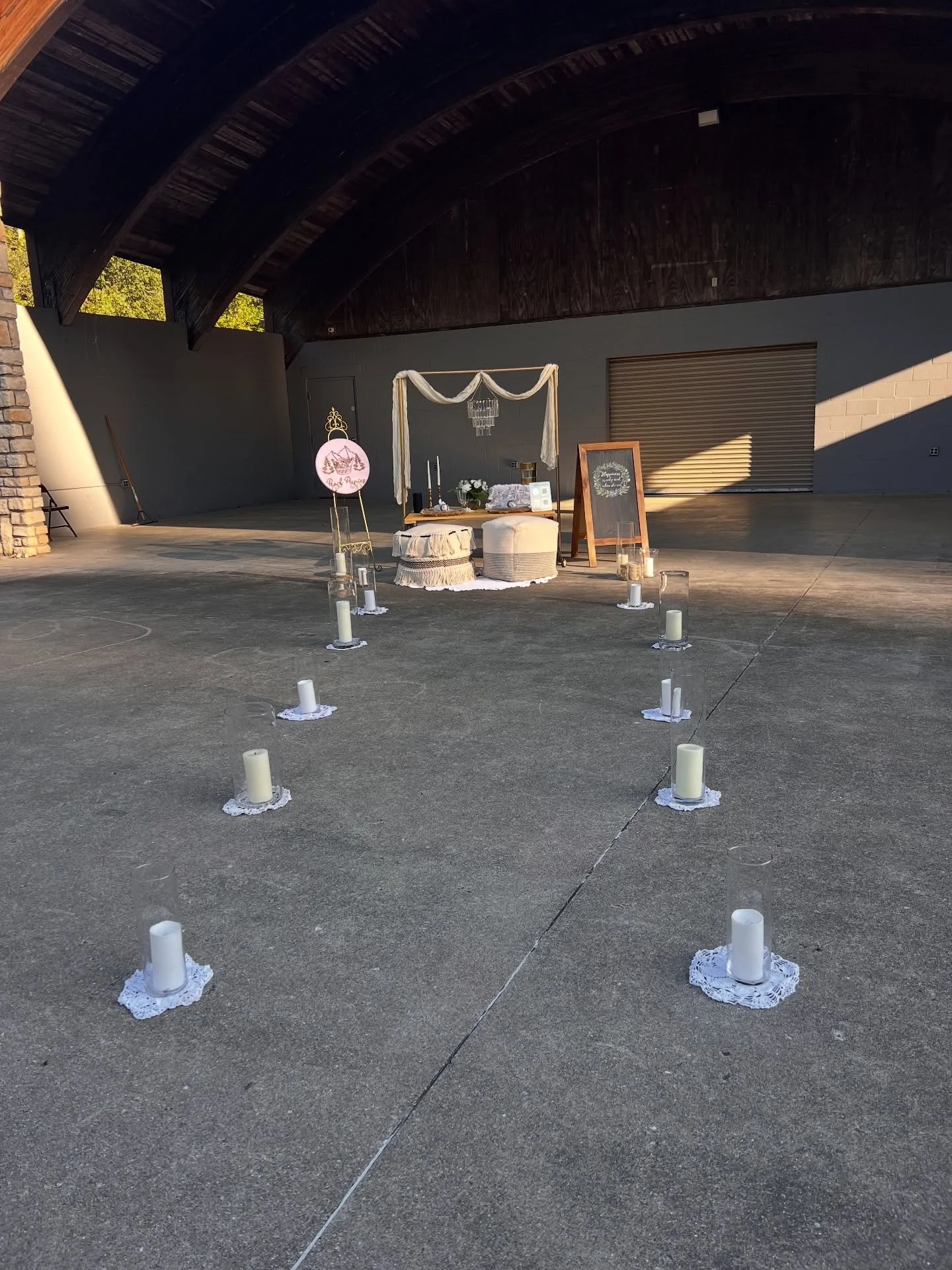 The best way to end a Sunday evening is with a proposal picnic. 🧺 💍 

#pearlpicnicswv #tristatearea #localbusiness #wildandwonderful #westvirginialocalbusiness #popuppicnicswv #andsobeginsourwonderfuladventure #sunsetproposal #proposalpicnic #marry