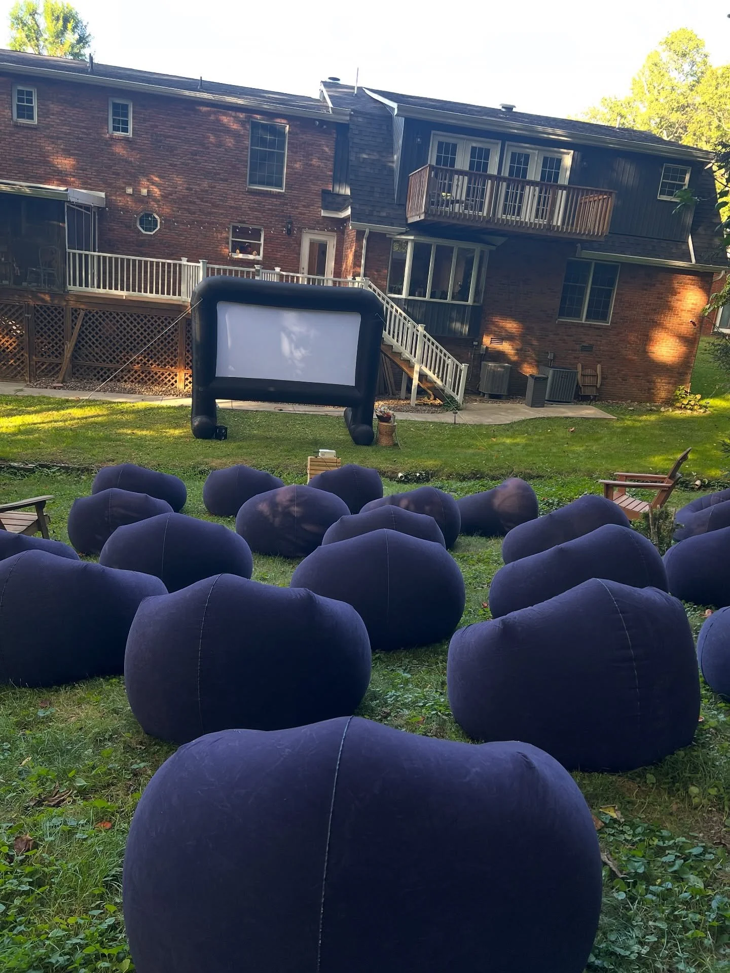 The leaves are falling, the air is crisp, and the big screen is glowing! 🎬🌌
This autumn, we are launching our &ldquo;Screen&amp;Stars&rdquo; theme &mdash; the perfect mix of cozy blankets, hot drinks, and your favorite films under the stars.

🎥 Wh