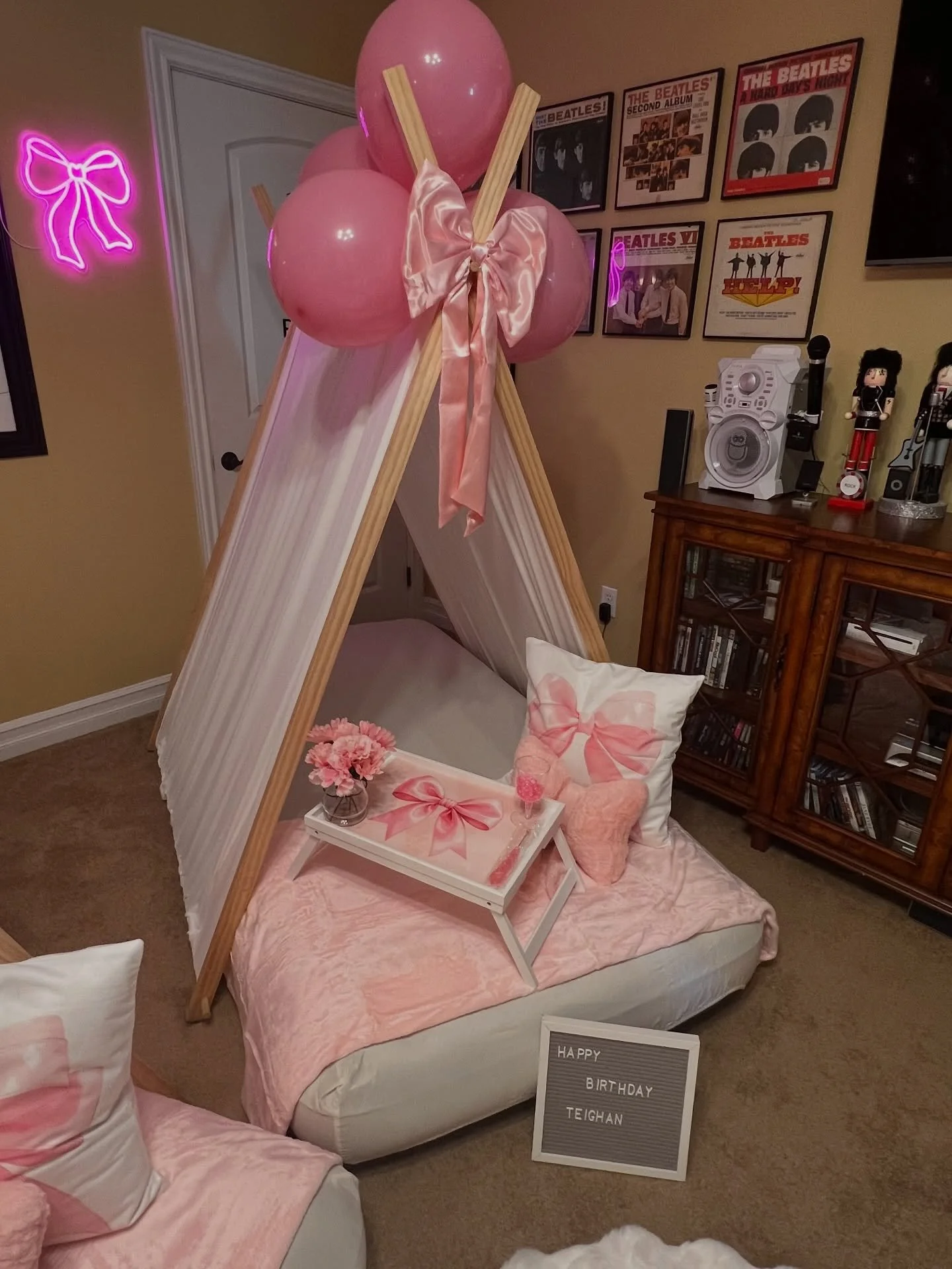 It is safe to say that indoor tent parties and picnic sleepovers are officially in session &mdash; blankets, lights, vibes and all.
If you&rsquo;re ready for a magical night without leaving the house, we&rsquo;re your go-to. 🌙 ⛺️ 
Christmas parties,