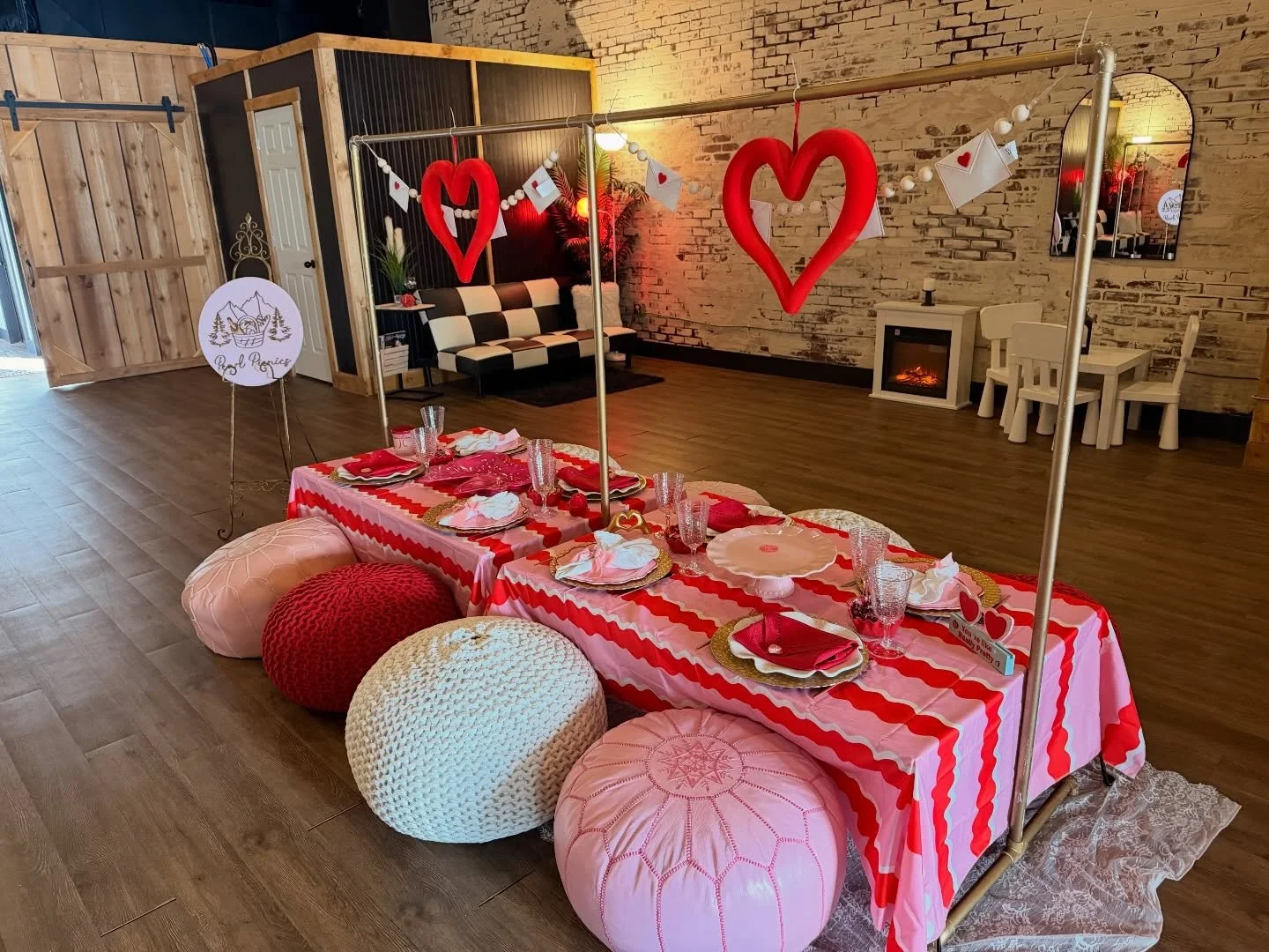 ✨ Who said picnics need to only be outdoors??✨ 

Stay tuned for more on this bold, sassy, and very girly Galentine&rsquo;s birthday setup. 💅 🎀 &hearts;️ 💖 

#pearlpicnicswv #indoorpicnic  #galentinebirthday #girlythings #boldandcute