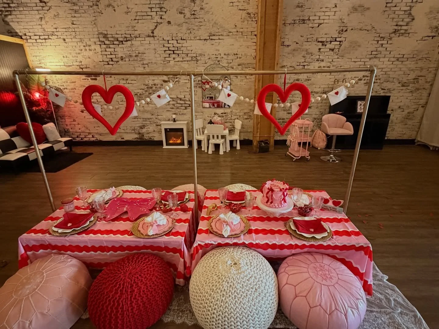 Mini facials by @beautythelabel, @bubblebraidbabes braid bar, and a Galentine&rsquo;s picnic sums up yesterday birthday party! 💕 🎀💖💄
Happy birthday Adriana! 

Have a winter celebration and don&rsquo;t know what to do? This is the coziest winter e