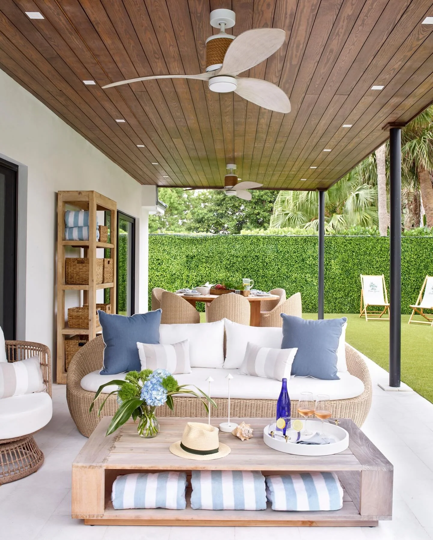 More Palm Beach! Loving these coastal soft blues, sandy neutrals, and all the wicker goodness in this part of the project 💙✨

#interiordesign #patio #homedecor #CoastalLiving #SoftBlues #SandyNeutrals #PalmBeach