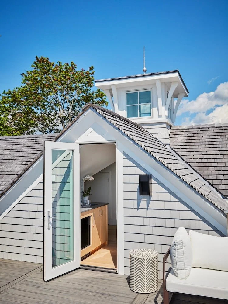 Laura_gorman_Interiors_Westport_CompoBeach_OutdoorSpace.jpeg