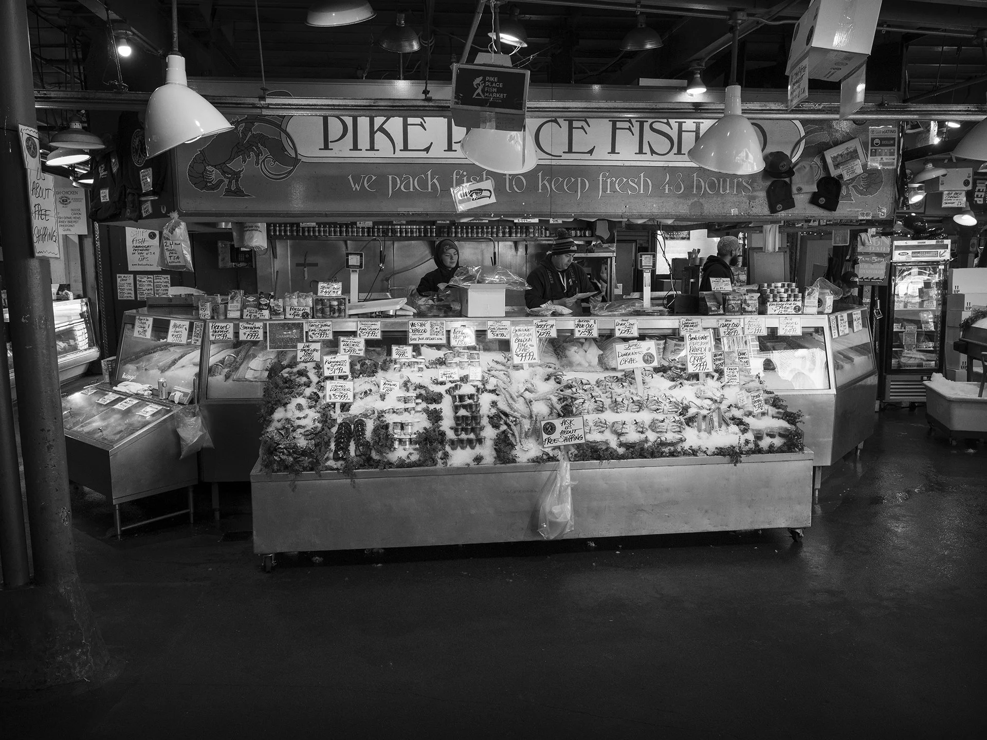 Pike Place Market: Setting Up