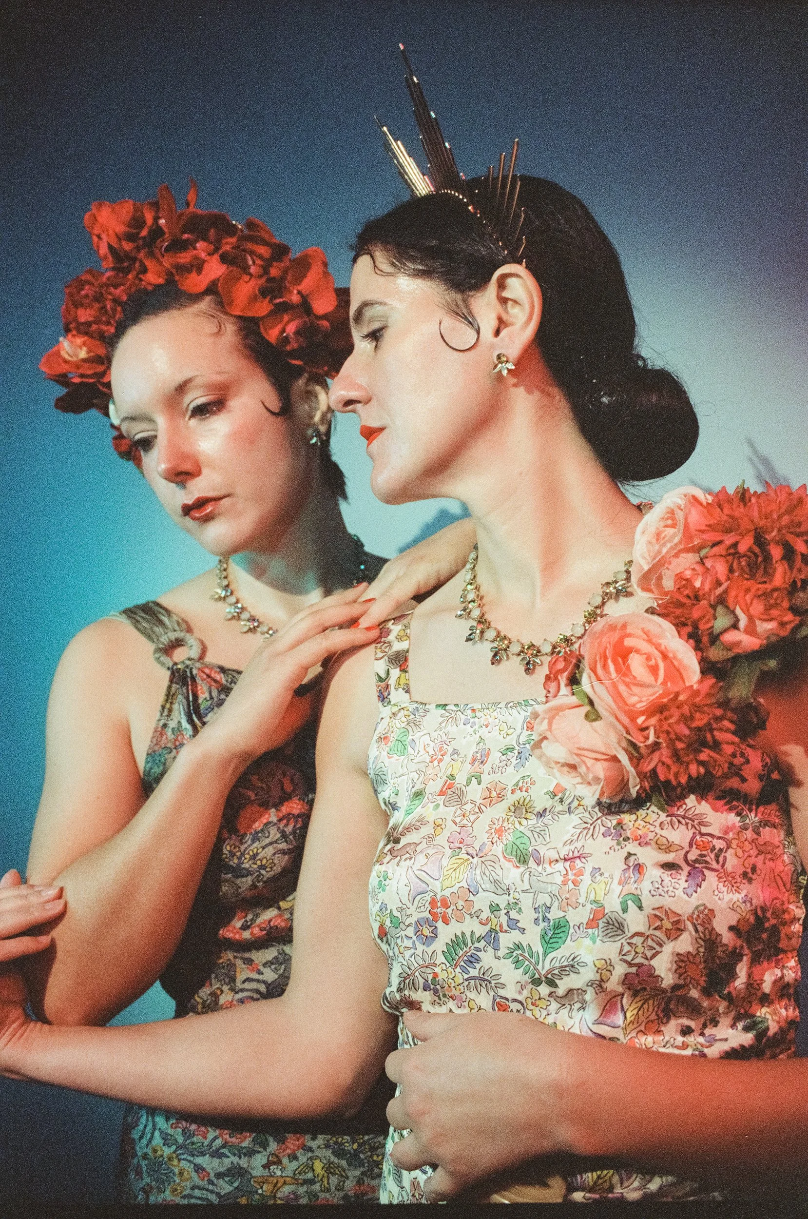 Jess and Maïté 2.jpg