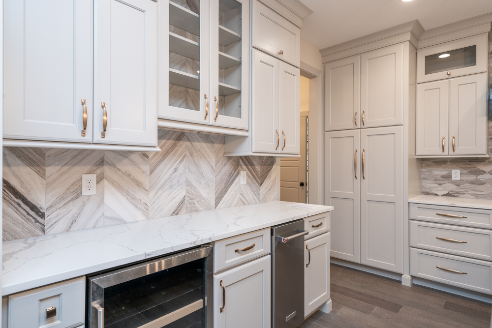 Louise - Kitchen Cabinets