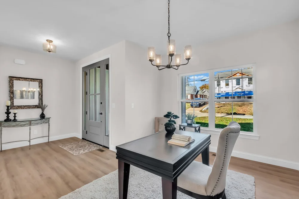 206 Midway Ave. - Office