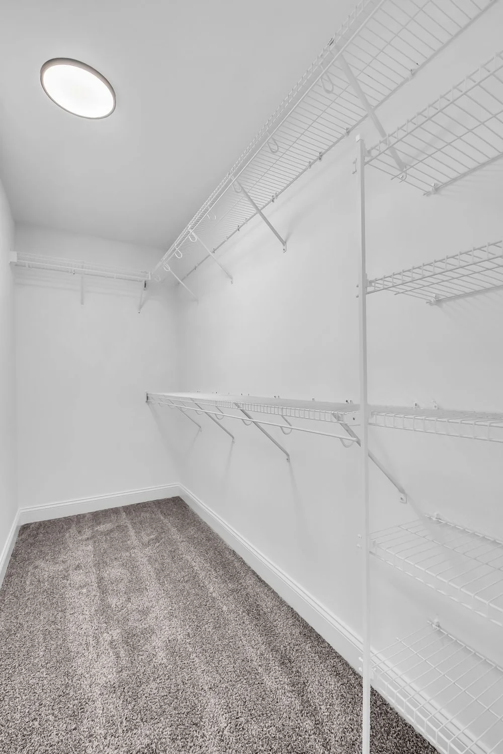 206 Midway Ave. - Walk In Closet