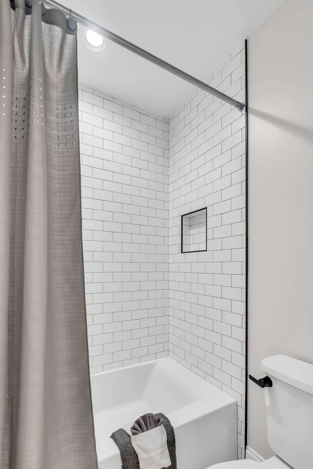 206 Midway Ave. - Shower