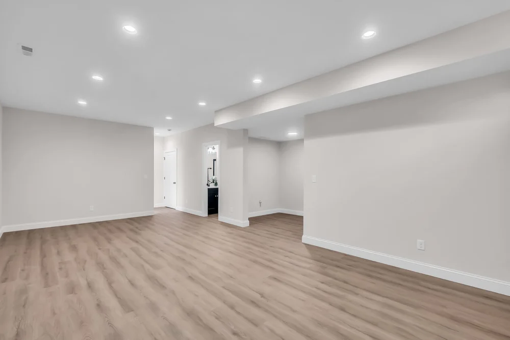 206 Midway Ave. - Basement