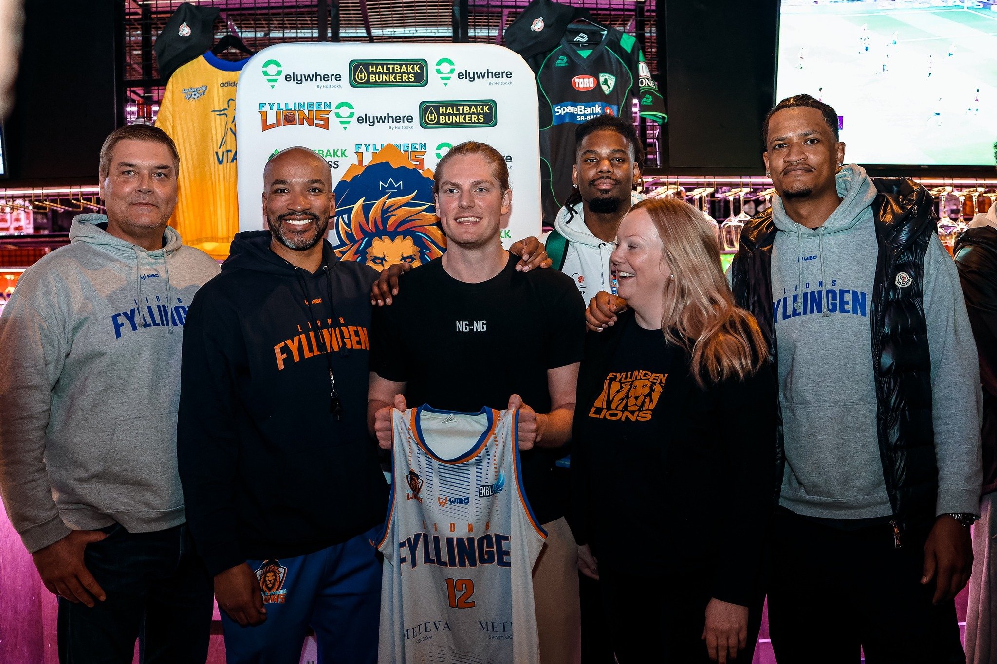 Premiere på “10 Days as a Lion” samlet hele Lions Family