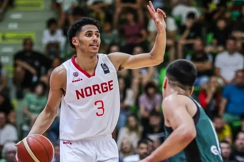 25 SENIORLANDSKAMPER FOR LARS MENSAH ESPE!