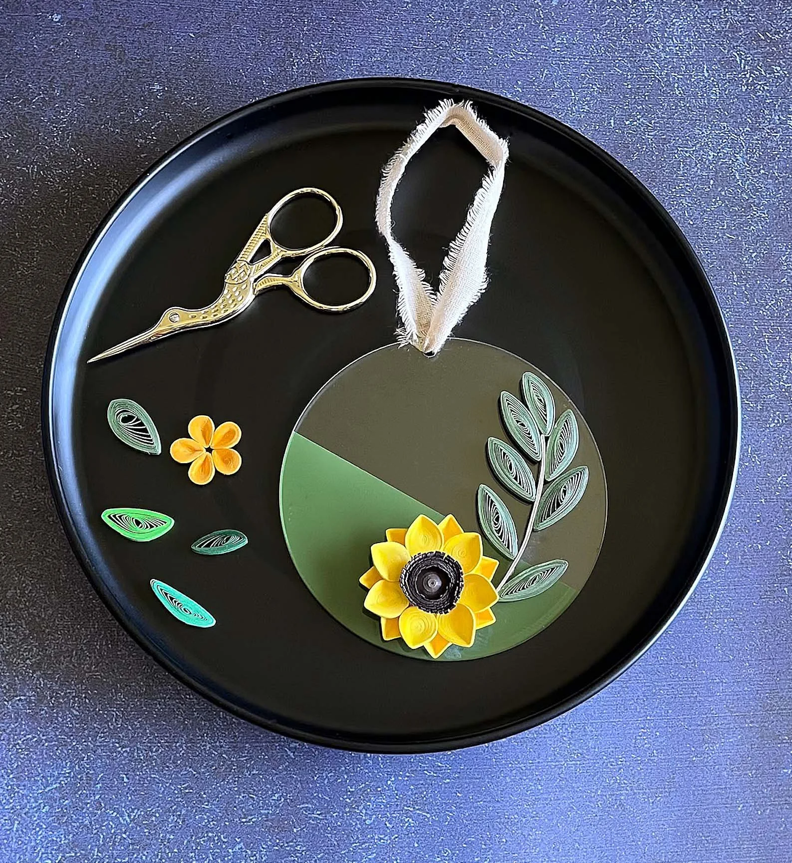 Window Ornament with 1mm Paper Quilled Sunflower