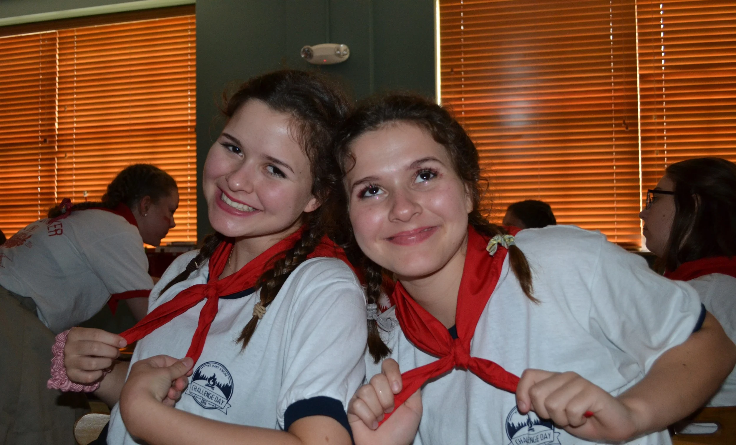 peever twins