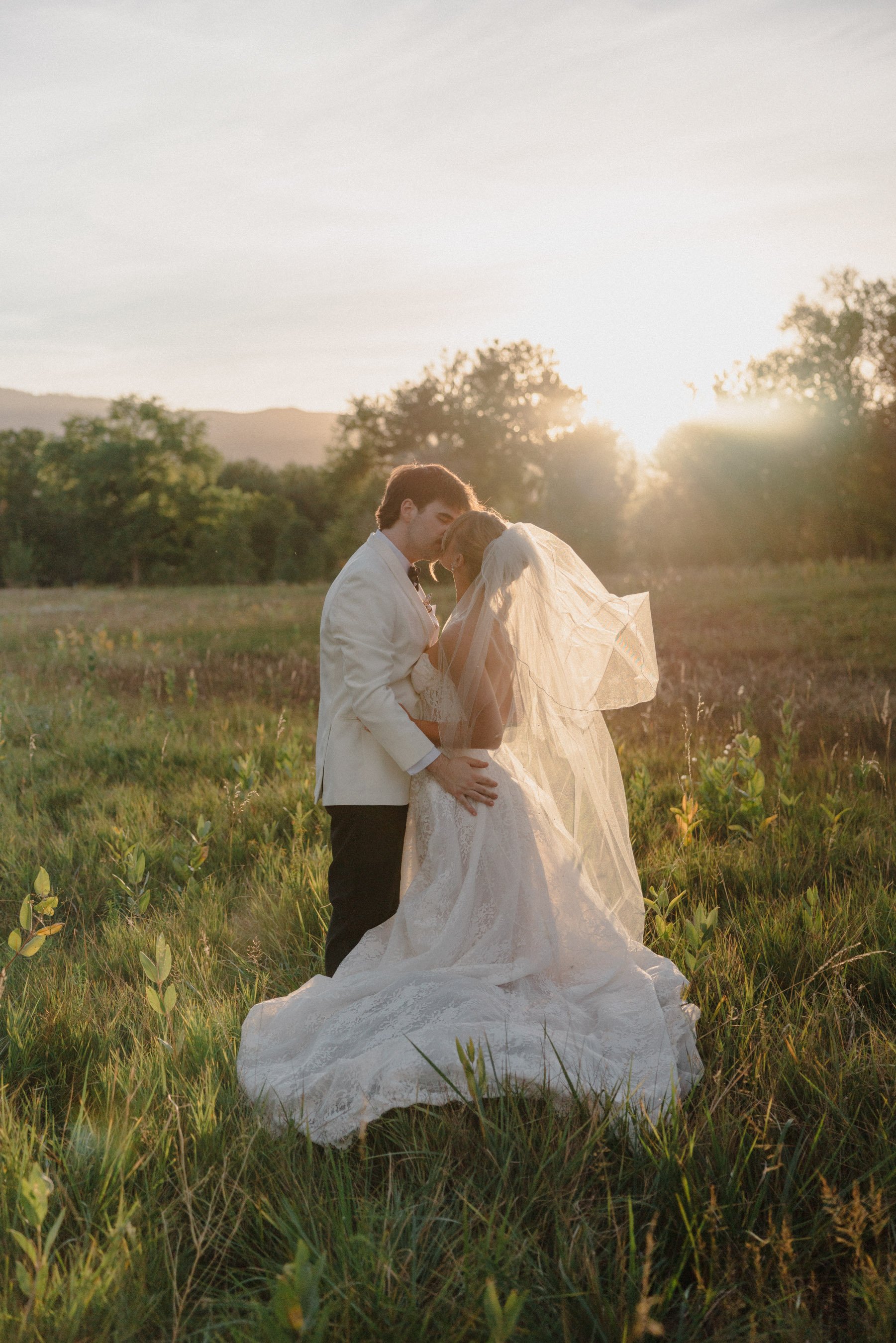 Cotswolds-Wedding-Photographer-UK_HCS1773.jpg