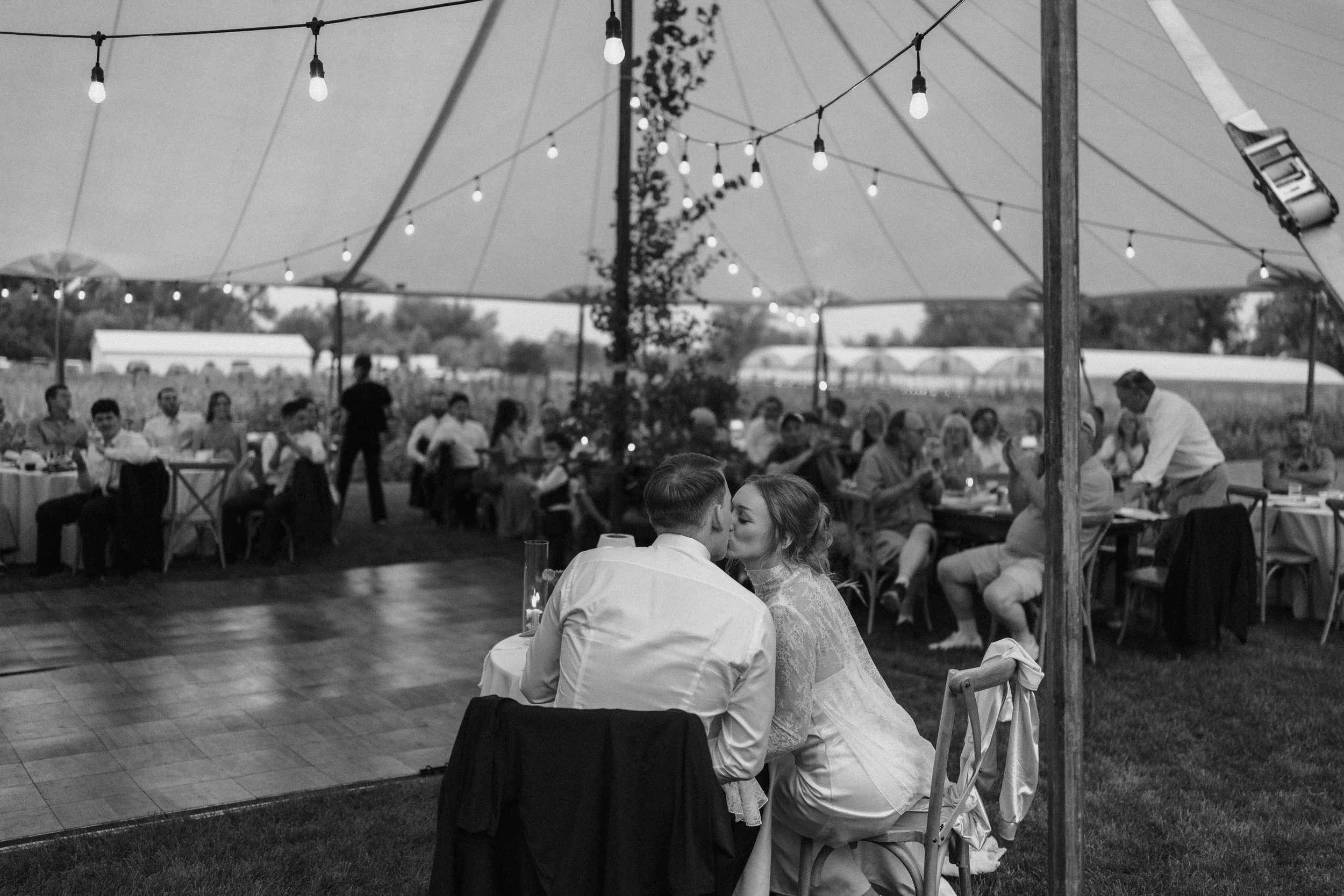Cotswolds-Wedding-Photographer-UK_HCS3909.jpg