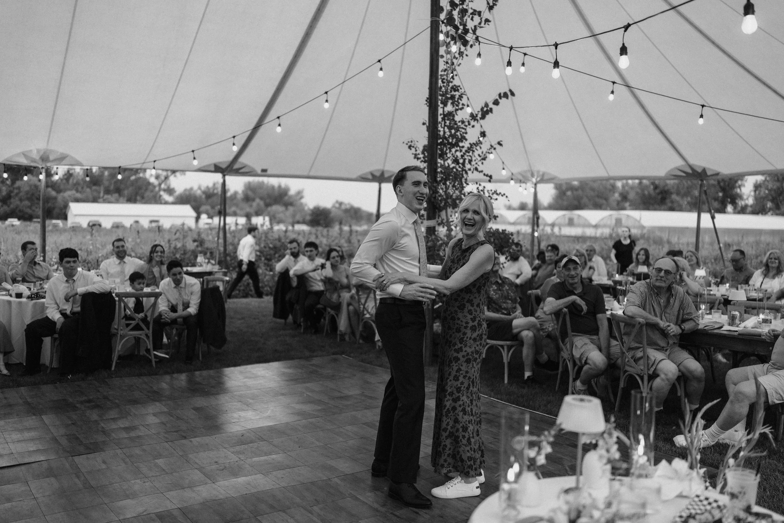 Cotswolds-Wedding-Photographer-UK_HCS3917.jpg