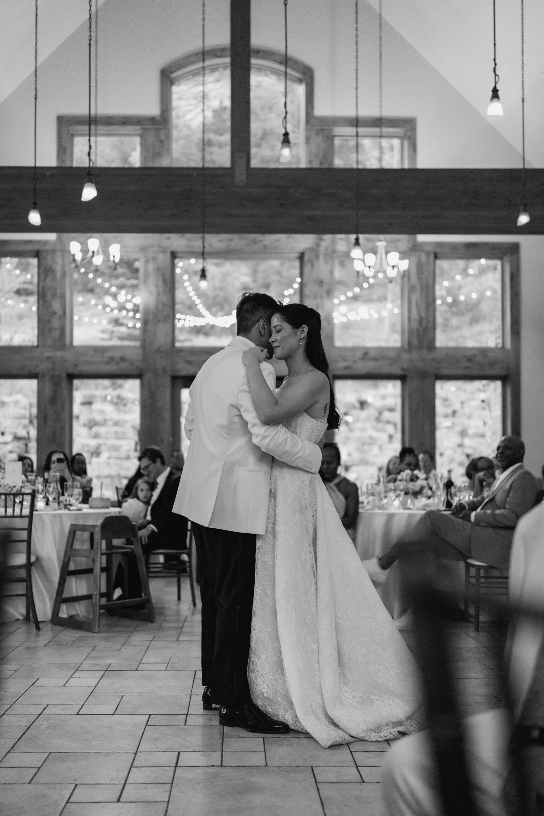 UK-Wedding-Photographer-Cotswolds_HCS1040.jpg