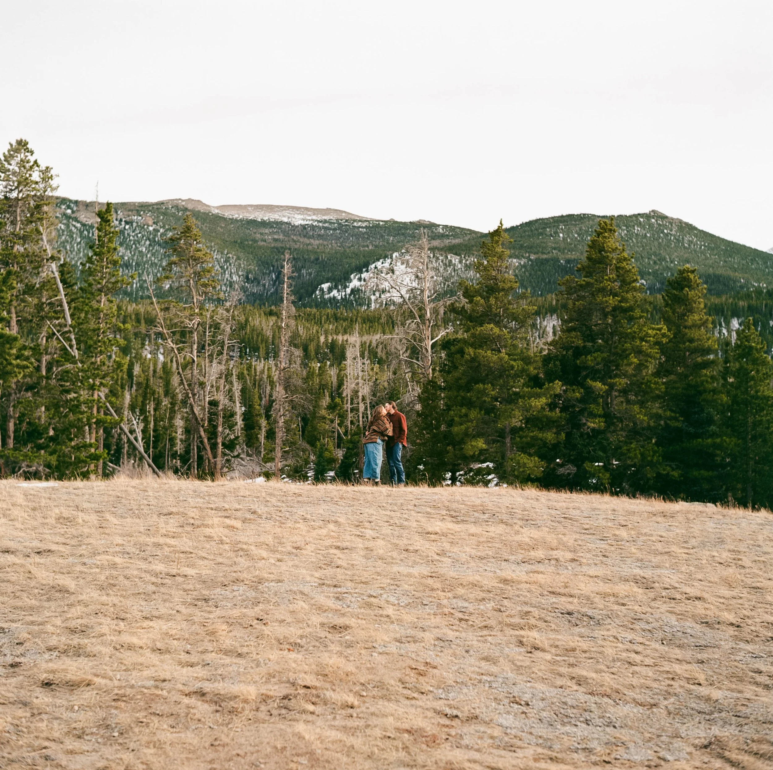 Colorado-Wedding-Photographer-Estes-Park-RMNP-Amelia-Jake_HCS09.jpg