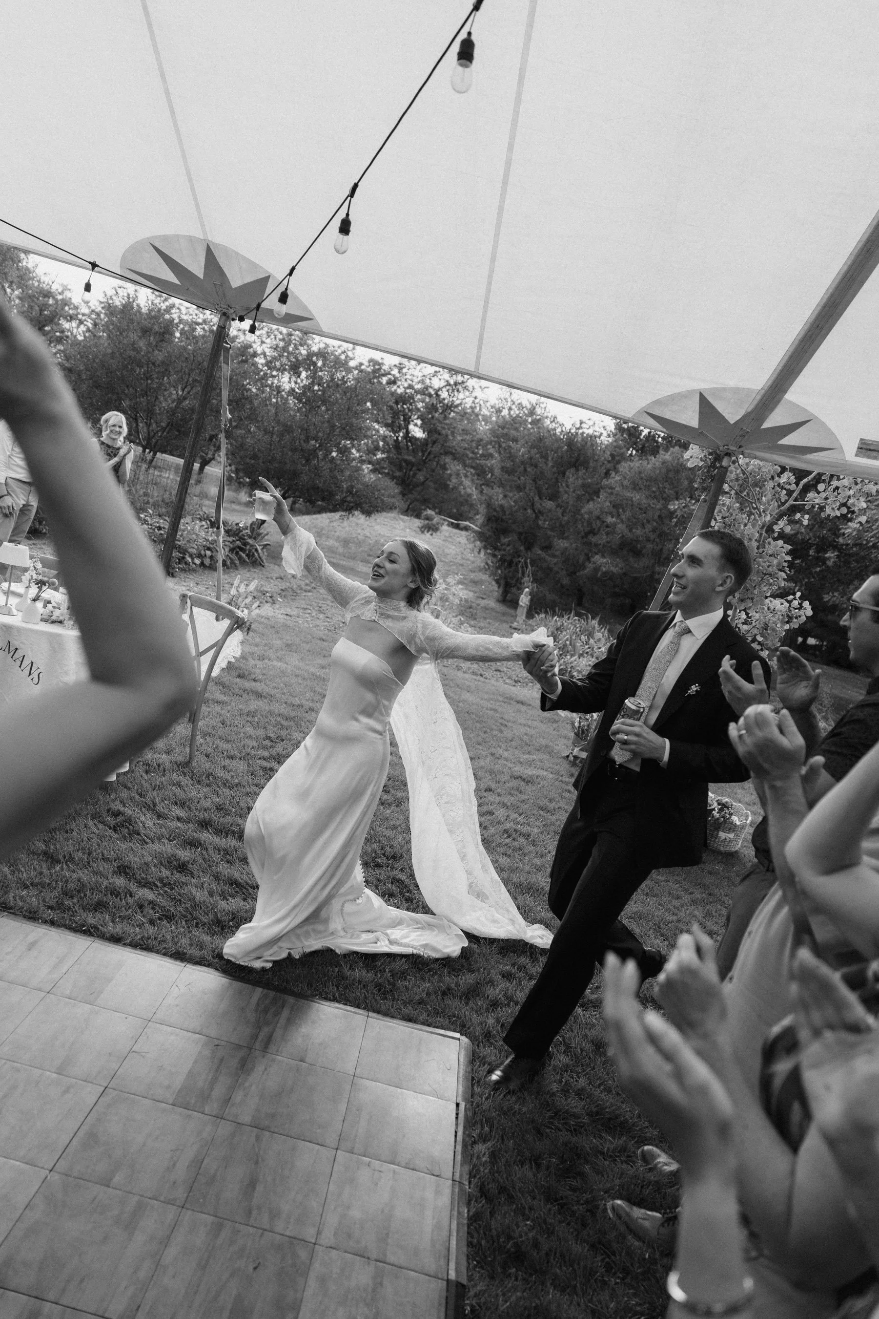 Cotswolds-Wedding-Photographer-UK_HCS6073.jpg