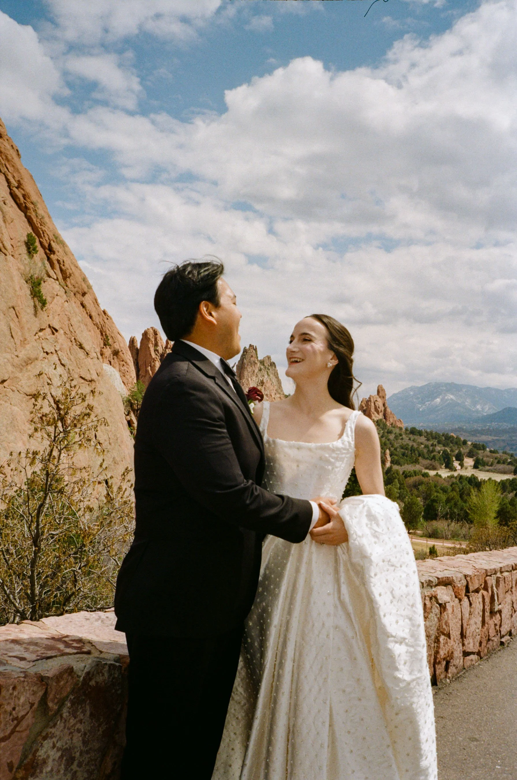 colorado-wedding-film-photographer-manitou-springs_HCS10-2.jpg